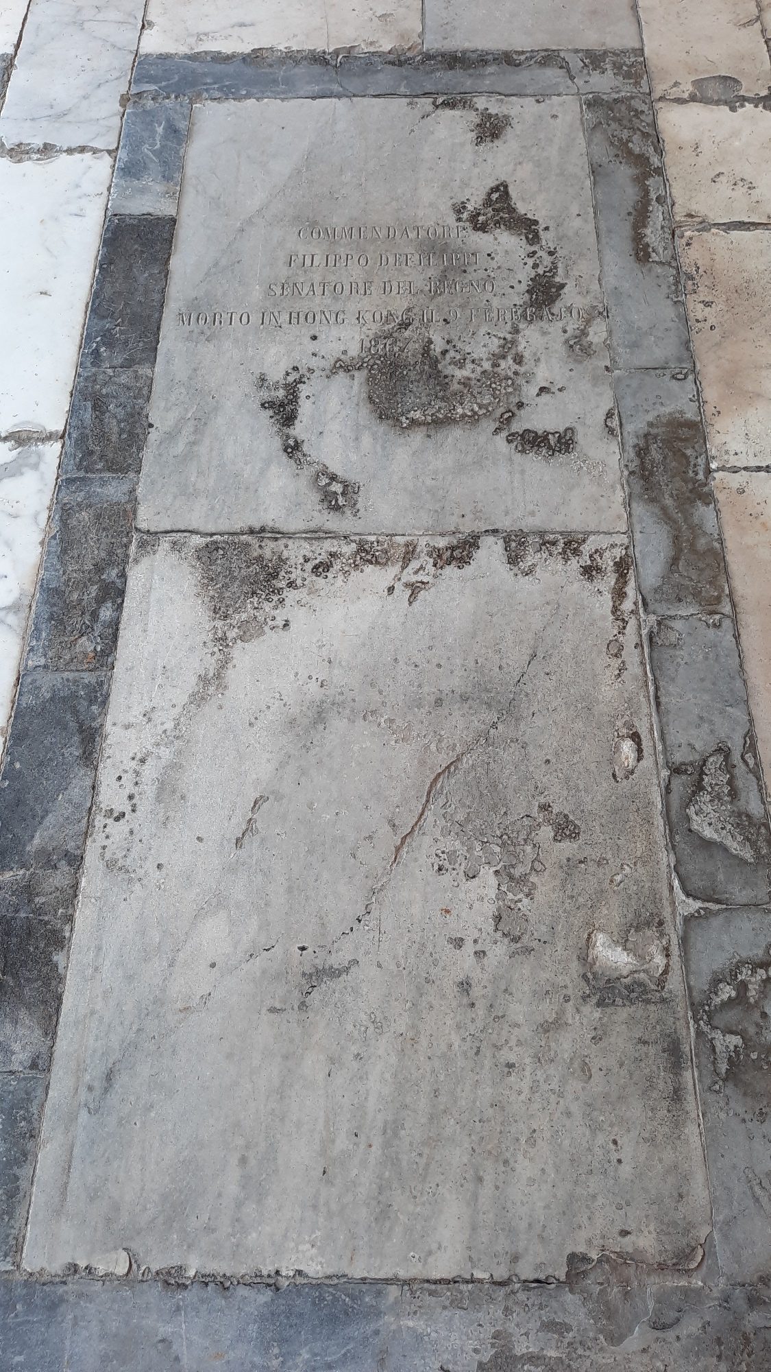 Filippo de Filippi's tomb, Camposanto, Pisa - 01.jpg